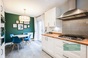 Photo 25- click for photo gallery